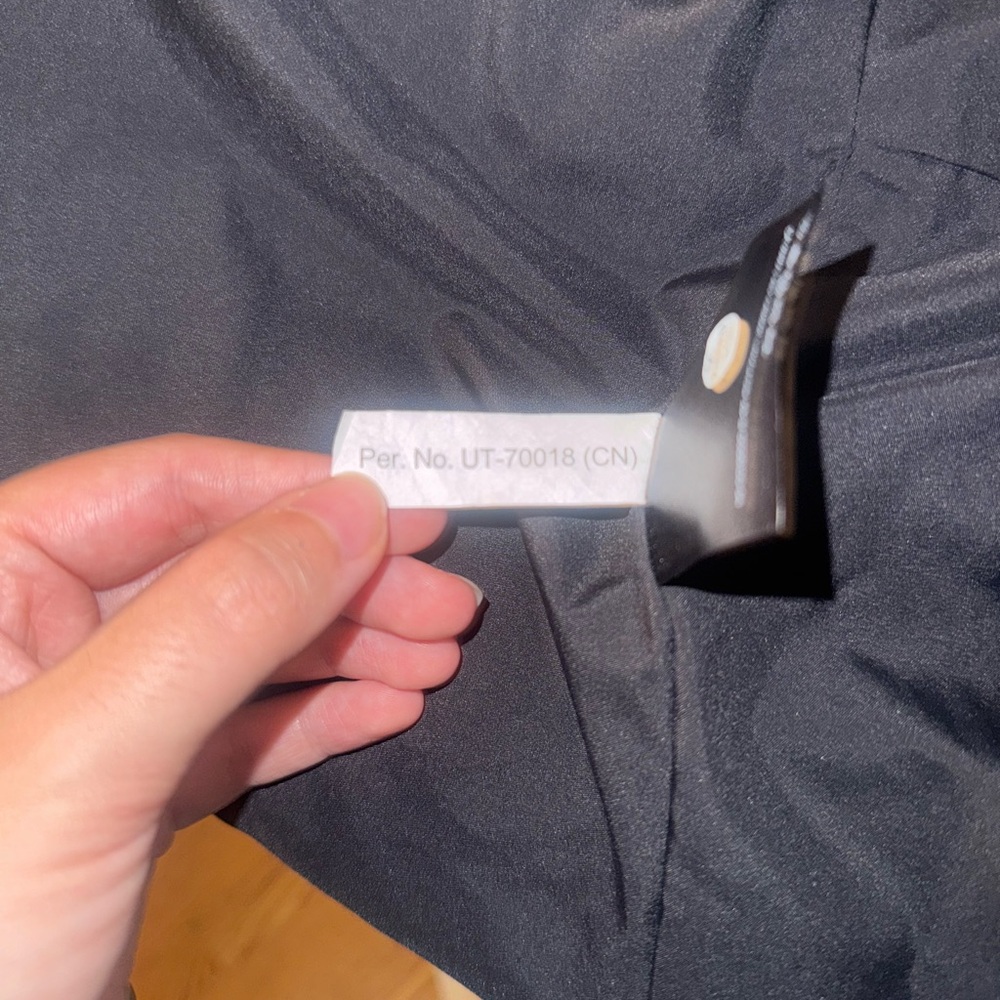 Lululemon WunderPuff Mid Length Size 4 - Picture 6 of 8
